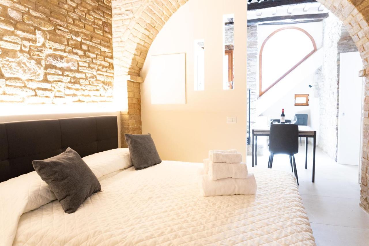Loft Rustico In Centro Storico Apartment อัสซิซี ภายนอก รูปภาพ